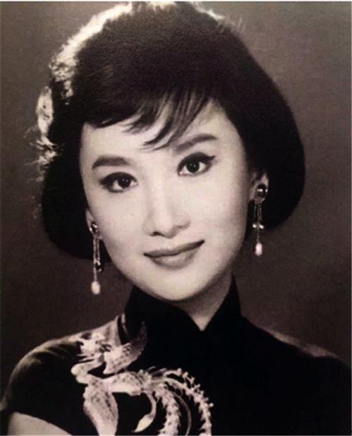 蒋文瑞年轻时照片,风华正茂的影像记忆